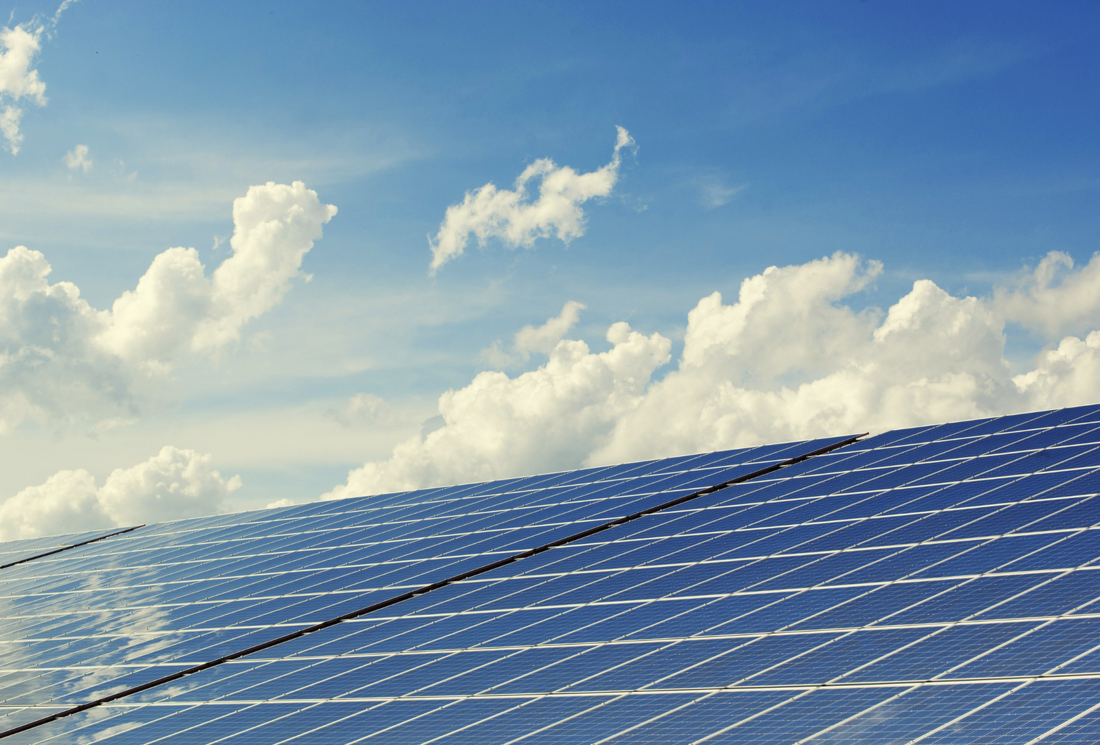 La Evolución de la Energía Solar: Más Allá de los Paneles Fotovoltaicos en Alcobendas
